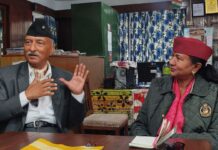 ल्ंाढौर लेक्चर सीरीज के तह लेखक अनिल रतूडी की दो पुस्तकों पर चर्चा की।