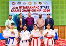 राज्य कराटे चैंपियनशिप में मसूरी की मीना रावत ने जीता रजत पदक, अब राष्ट्रीय प्रतियोगिता में दिखाएंगी दम